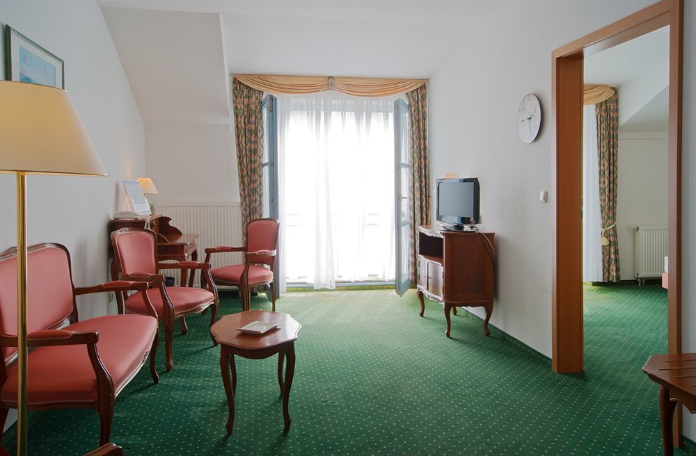 Inselhotel Poel Gollwitz Екстер'єр фото