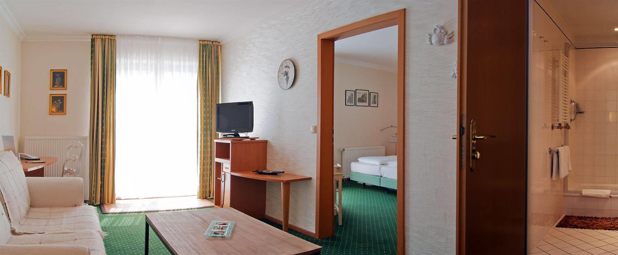 Inselhotel Poel Gollwitz Екстер'єр фото